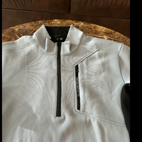 Descente sweater - Picture 2 of 3